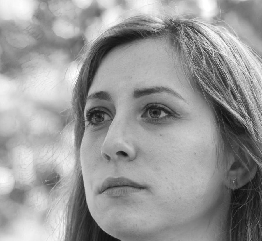 Retrato profesional de Esperanza Molina